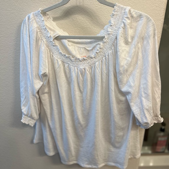Knox Rose off the shoulder blouse! - Picture 3 of 3